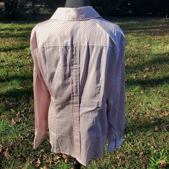 PINK buttondown with polka dots NEW XL - Picture 4 of 7